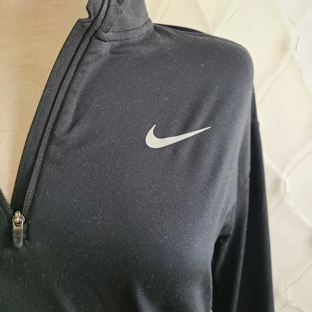 Nike Dri-Fit Pullover Top / Black / Size Small Petite
